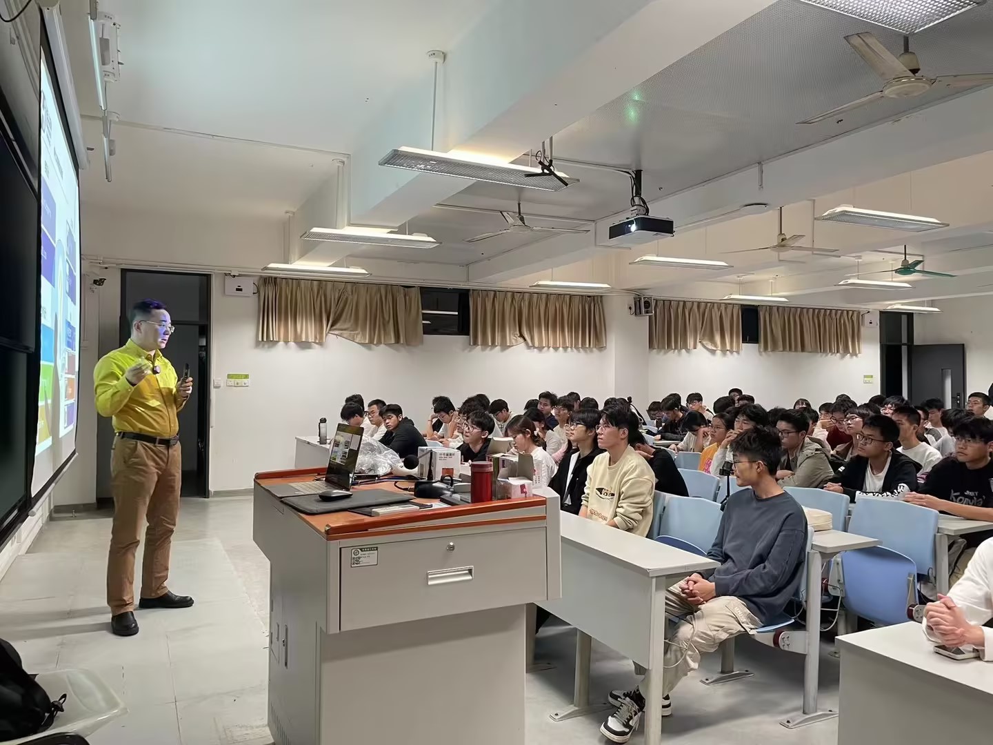 求职干货—今年会官网在线科技CEO章慧谈“企业对工程师的素质要求”——2024.3.25